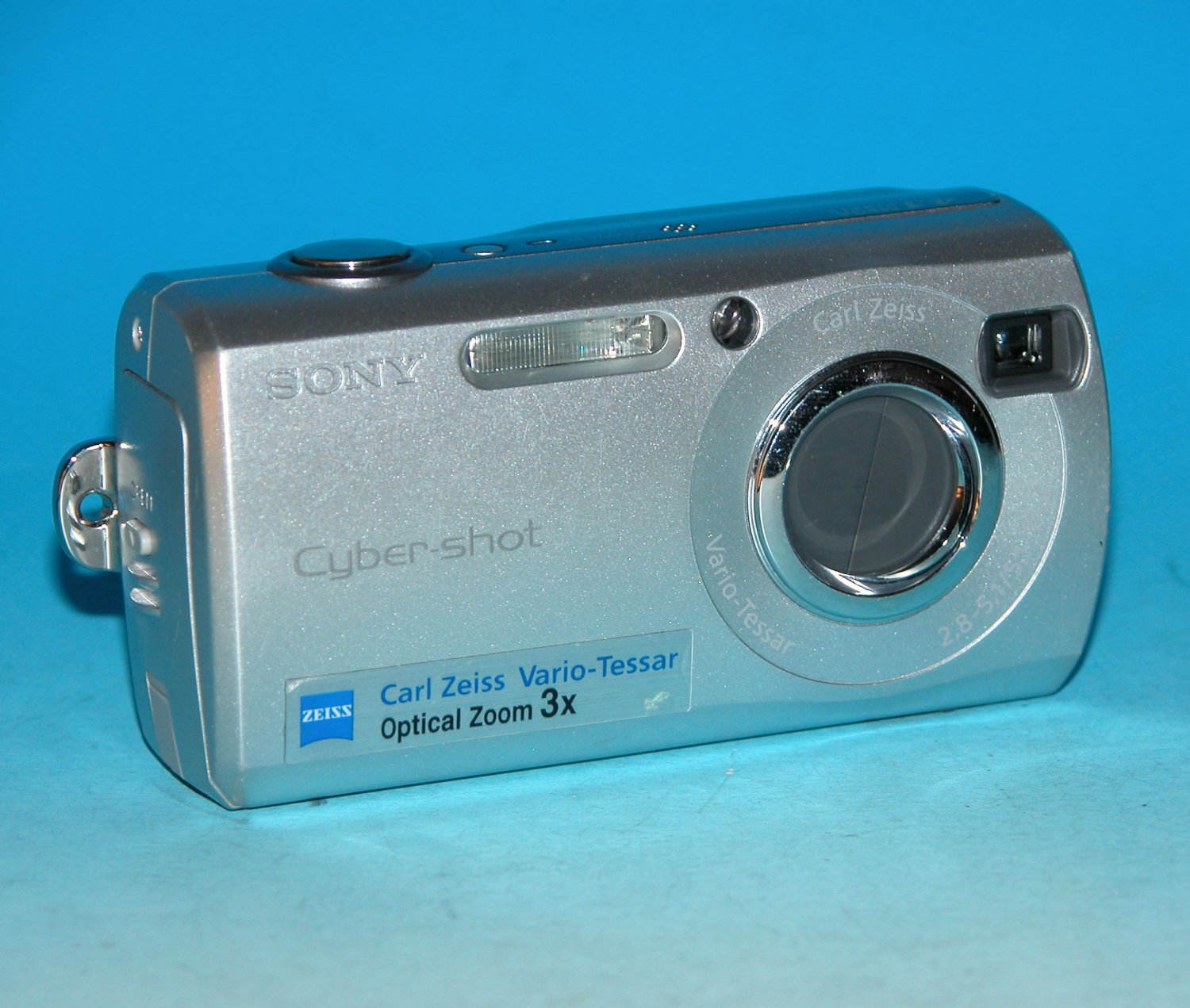 Sony Cyber Shot Dsc S Mp Digital Camera Silver