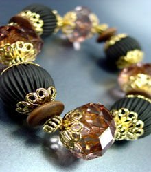 Brown Lucite Beads Stretch Bracelet 1B0386306