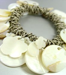 Natural Sea Shells Cha Cha Bracelet 1B2576556
