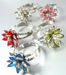 Dozen Colorful Lucite Crystals Flower Rings 1DR400145