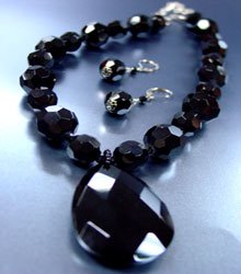 Black Glass Crystals Necklace Set 1N001884