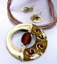 Brown Epoxy Enamel Antique Necklace Set