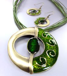 Green Epoxy Enamel Antique Necklace Set