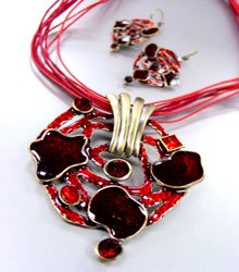 Red Epoxy Crystals Antique Necklace Set
