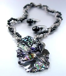 Black Epoxy Crystals Beads Necklace Set