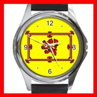 Old Scottish Rampant Lion Flag Round Metal Wrist Watch Unisex 065