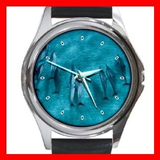Dolphins Standing Sea Round Metal Wrist Watch Unisex 068