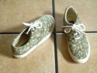 COLE HAAN GREEN/TAN CANVAS FLOWER LACE ATHLETIC SHOES