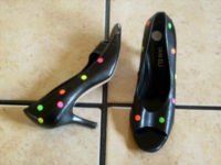 VANELI BLACK LEATHER COLOR POLKA DOT OPEN TOE SHOES