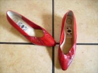 VTG. SKYELIGHTS RED LEATHER/ SNAKESKIN DRESS SHOES
