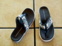 TOMMY HILFIGER BLUE/WHITE CANVAS THONG SANDALS SHOES