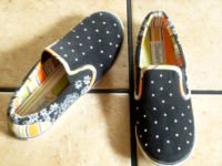 SKECHERS CALI MULTI-COLORED CANVAS SLIP ON SHOES