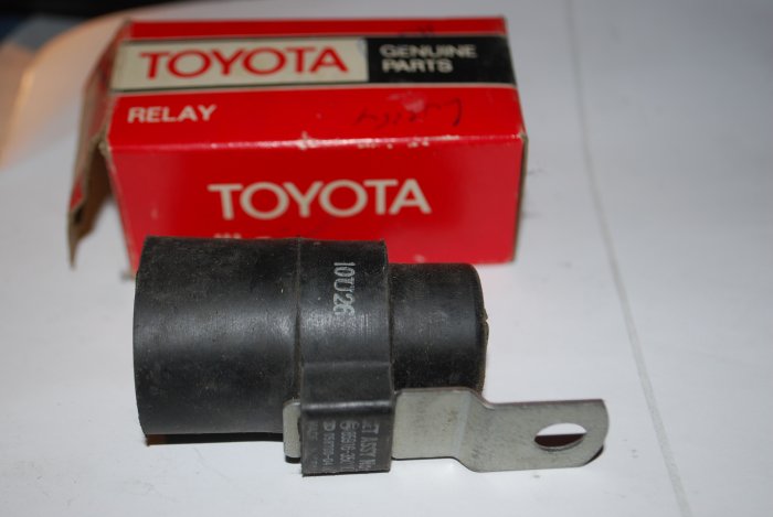 TOYOTA FLASHER RELAY 85916-35010 NIPPONDENSO 058700-041
