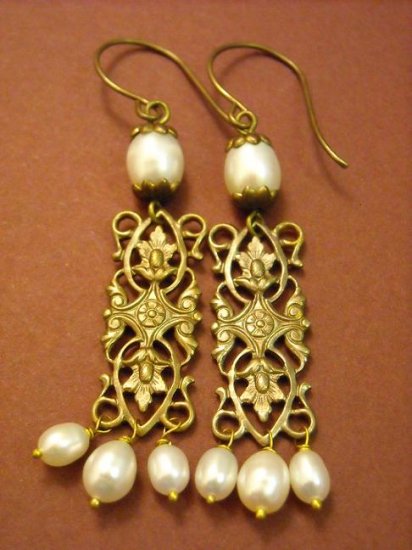 Love and peace Vintage brass natural white pearl earring