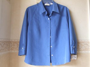 LIZ CLAIBORNE WOMENS SHIRT SIZE M.