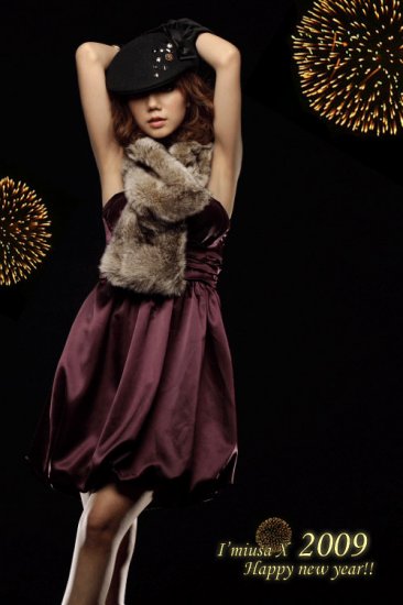 Maroon Satin Short Bubble Tube Dress (Item no. P09010817)