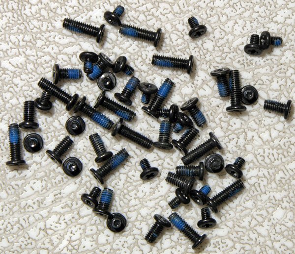 OEM DELL INSPIRON 1400 1420 COMPLETE SCREWS SCREW SET