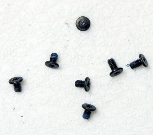 GENUINE OEM MACBOOK PRO 13" 15" 17" A1278 A1286 A1297 LOGICBOARD SCREWS (7X)