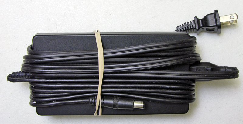 GENUINE OEM TOSHIBA TECRA TE2000 TE2100 TE2300 PA2444U M2V AC ADAPTER CHARGER