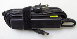 GENUINE OEM TOSHIBA SATELLITE A130 A135 AC ADAPTER CHARGER PA3468U-1ACA ADP-75SB