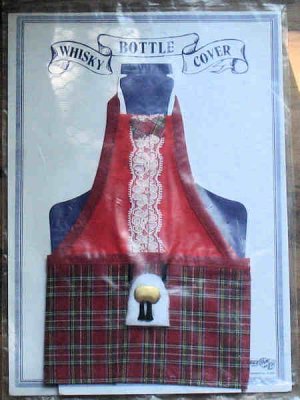 Vintage Whisky Bottle Cover Great Britain Beeline NOC