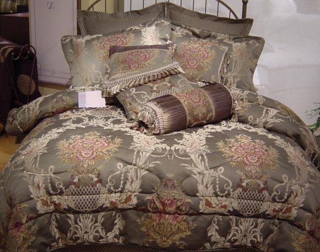 Rose Court Luxury Comforter Set-Queen