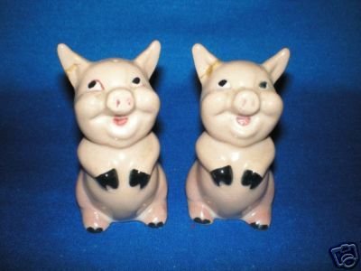 OLD SITTING PRETTY PIGS SALT AND PEPPER SHAKERS SET
