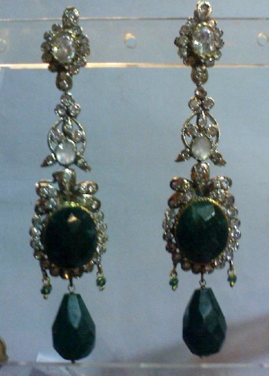 yellow matching antique style cz dangler earing jewelery