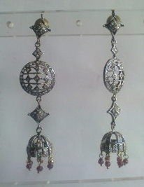 maroon matching antique style cz dangler earing jewelery