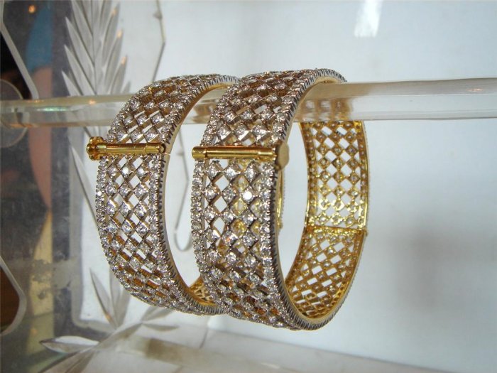 fine cz India Handmade twotone necklace earing jewelery