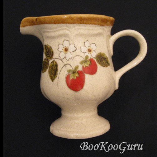 Mikasa STRAWBERRY FESTIVAL Creamer, Small Pitcher, Mikasa Pottery, Perfect