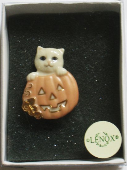 Lenox Halloween Pin, Cat with Pumpkin, New In Box