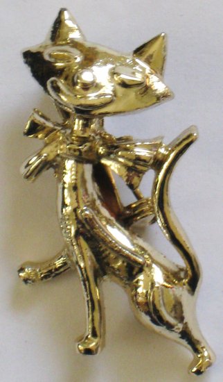 Happy Cat Pin, Polished Gold tone Finish
