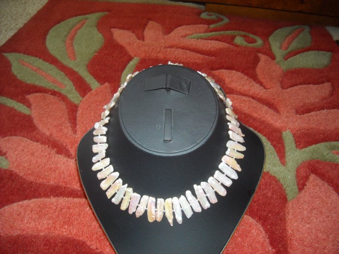 BIVA / STICK PEARLS NECKLACE