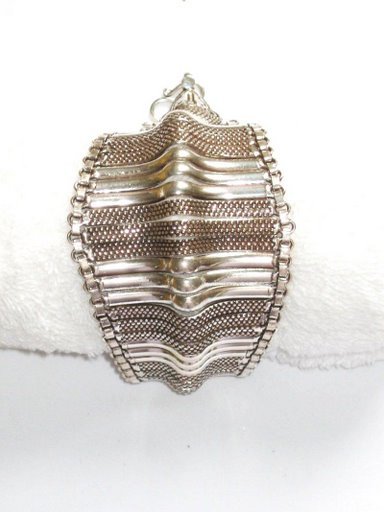 AQ035 Bracelet in Sterling Silver