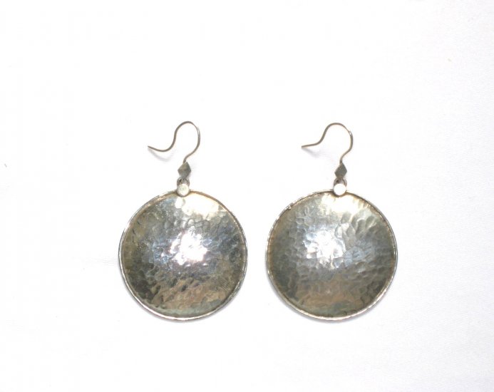 AQ053 Earrings in Sterling Silver