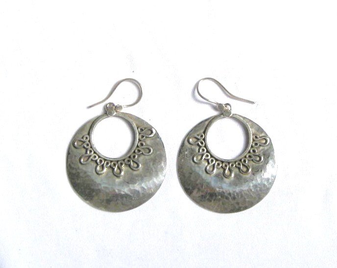 AQ068 Earrings in Sterling Silver