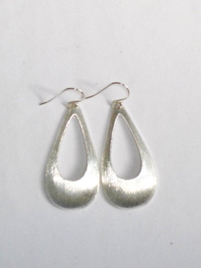 AQ093 Earrrings in Sterling Silver