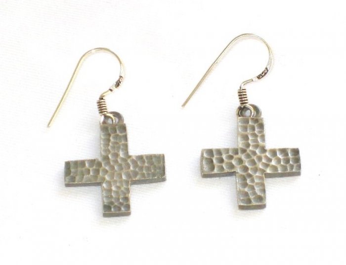 AQ124 Cross Earrrings in Sterling Silver