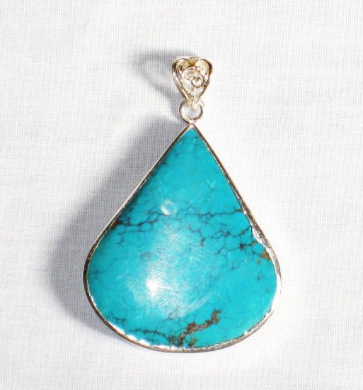 PN282 Turquoise Pendant in Sterling silver