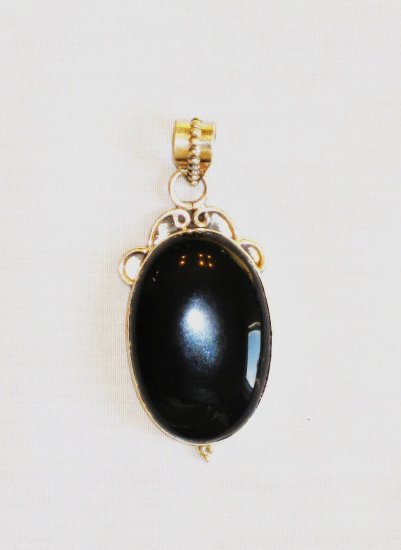 PN333 Onyx Pendant in Sterling Silver