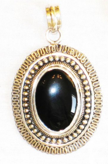 PN348 Onyx Pendant in Sterling Silver