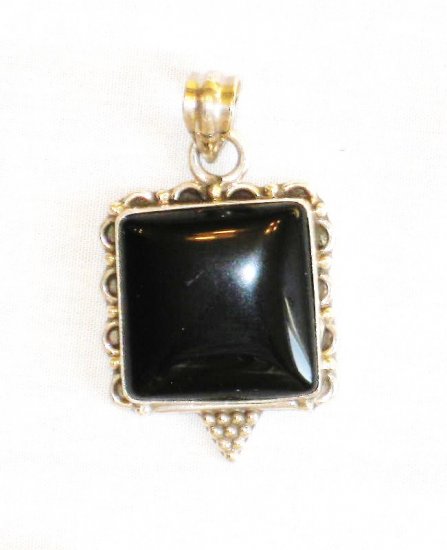 PN349 Onyx Pendant in Sterling Silver
