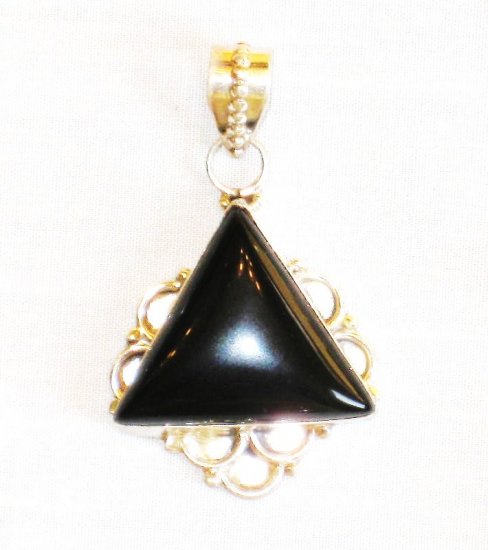 PN352 Onyx Pendant in Sterling Silver