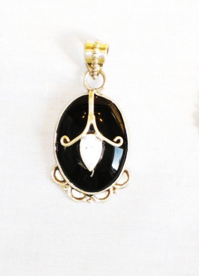 PN360 Onyx Pendant in Sterling Silver