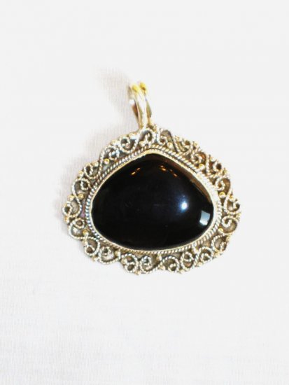 PN362 Onyx Pendant in Sterling Silver