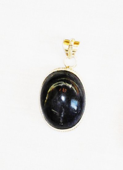 PN370 Onyx Pendant in Sterling Silver