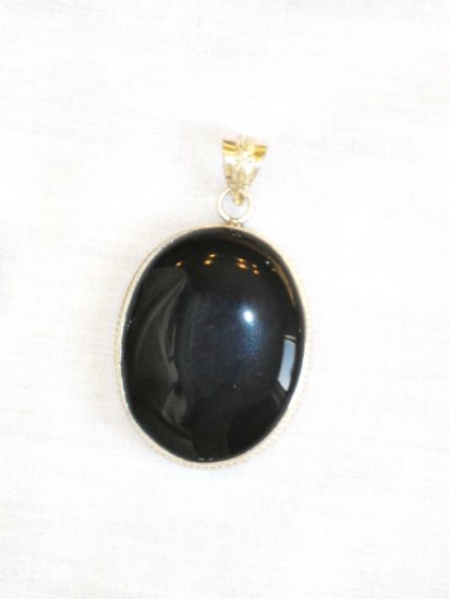 PN371 Onyx Pendant in Sterling Silver