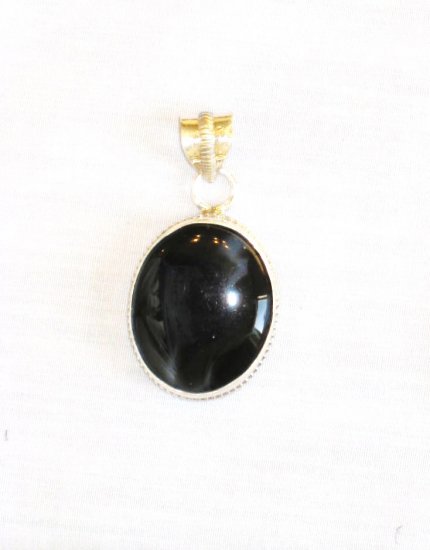 PN377 Onyx Pendant in Sterling Silver