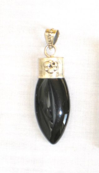 PN289 Onyx Pendant in Sterling Silver